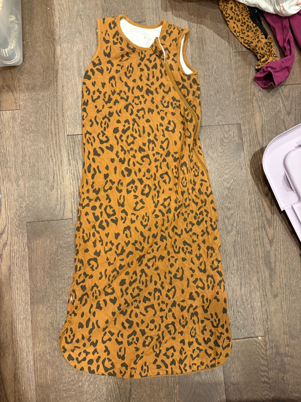 Kyte baby leopard sleep sack in 1.0 tog medium